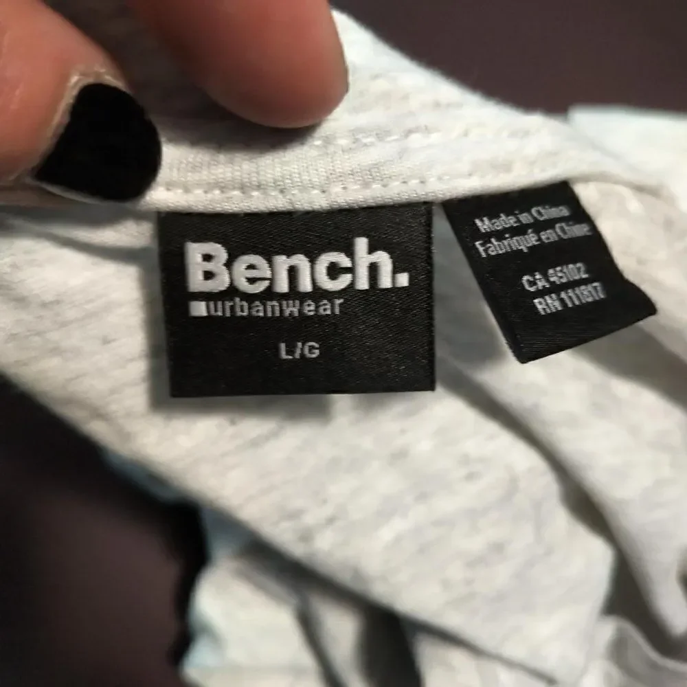 Bench V neck t shirt - Picture 4 of 4